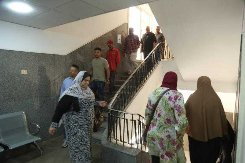 محافظ كفر الشيخ يشهد تجربة خطة إخلاء سريع بالديوان العام موجها الشكر لكل العاملين المشتركين