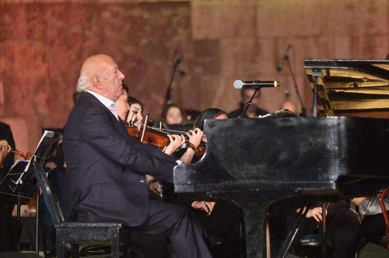 عمر خيرت: مهرجان القلعة يعني لي الكثير وتغطية ”الحياة” أمر إيجابي