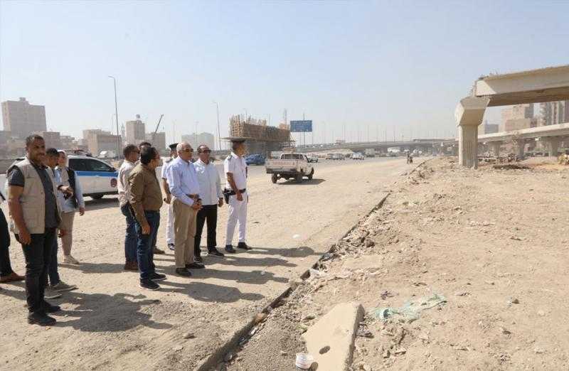 محافظ الجيزة يتابع مراحل العمل بمحور عمرو بن العاص