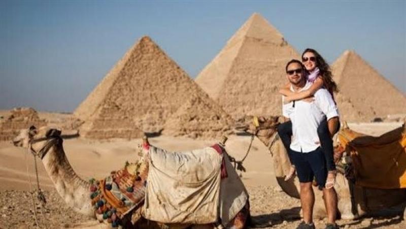 مصطفى وزيري يكشف مصير الخيالة بعد تطوير منطقة الأهرامات