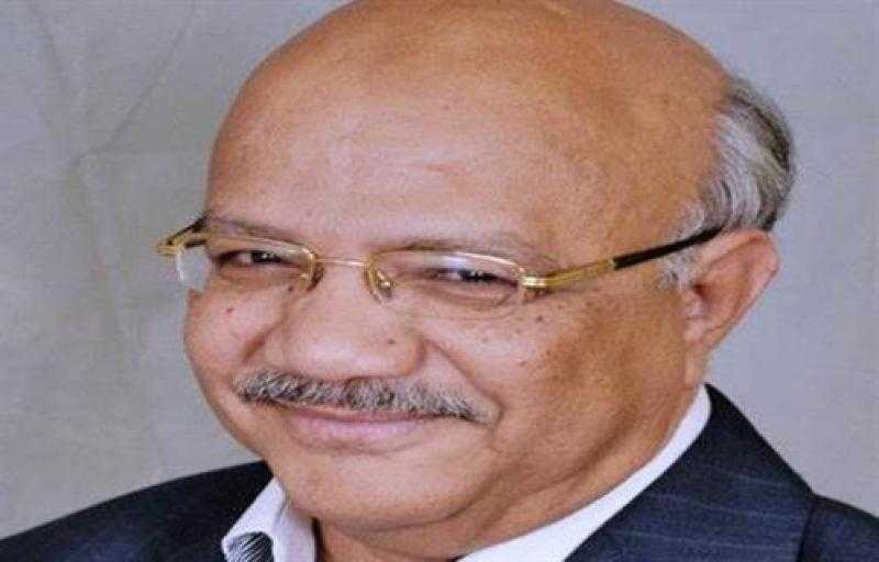 الروائي حمدي بطران: نطالب الرئيس السيسي باستكمال مسيرة الإنجازات