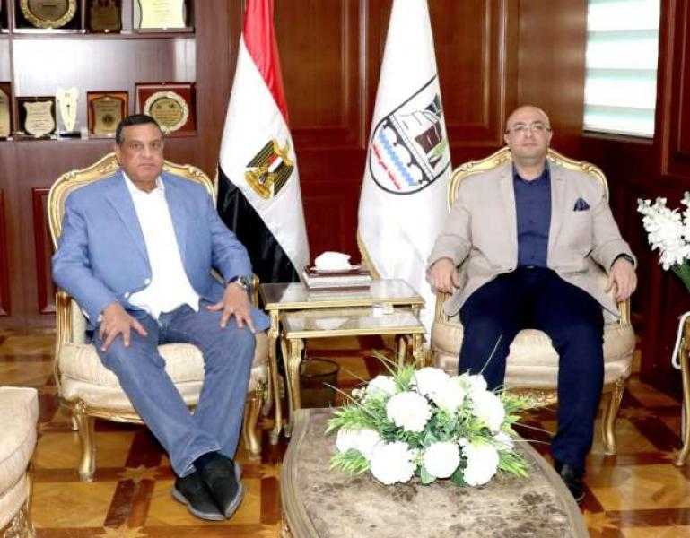 محافظ بني سويف يستقبل وزير التنمية المحلية في مستهل زيارته للمحافظة