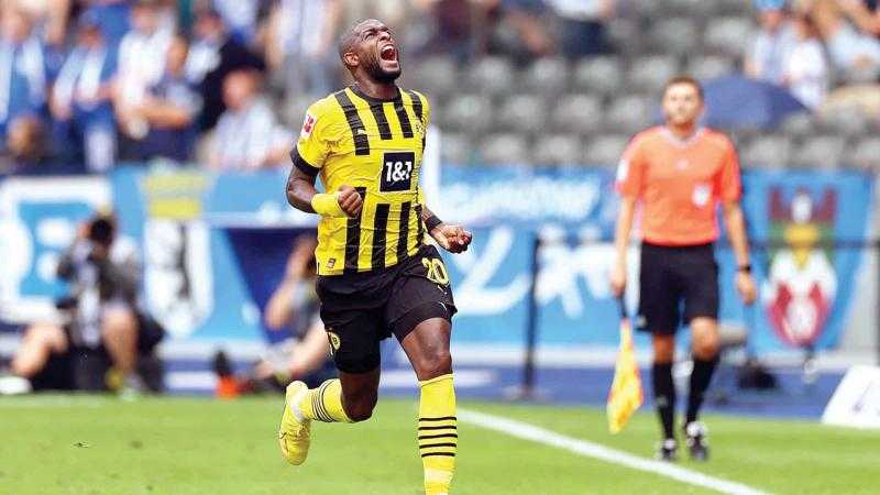 الأهلي يطالب اتحاد الكرة بمخاطبة نظيره الألماني للحصول على البطاقة الدولية لموديست قبل مباراة السوبر