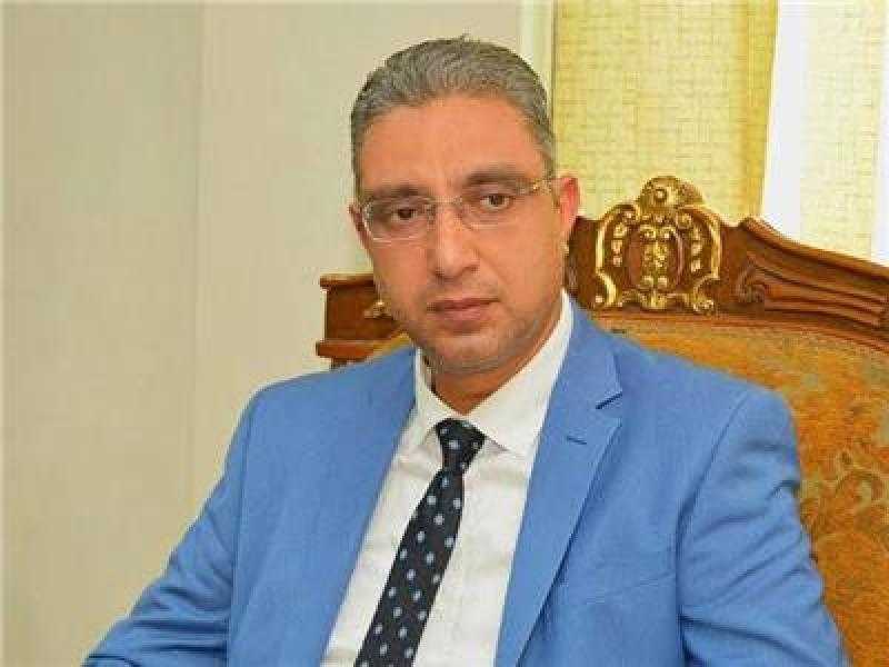 محافظ الفيوم يكلف المسؤولين بتنفيذ مشروعات للشباب وتوفير مساعدات للأسر الأولى بالرعاية