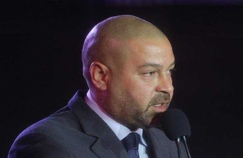 أحمد دياب: درع الدوري الجديد سيصل مصر خلال أيام