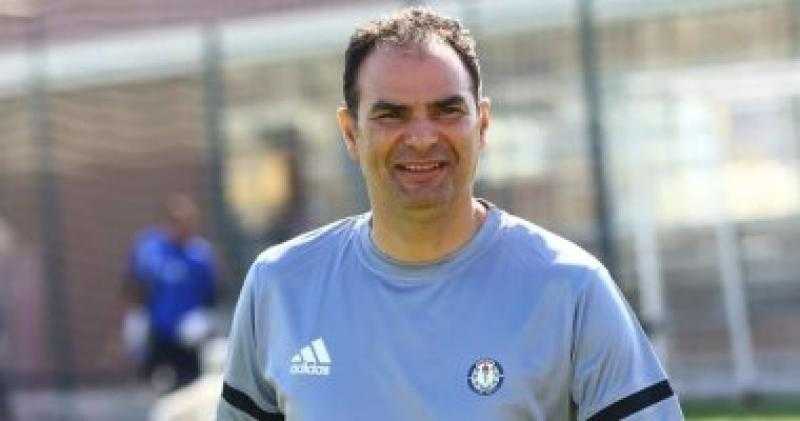 عبد الحميد بسيونى يضع برنامجاً لتجهيز الثنائى الأجنبى فى الطلائع