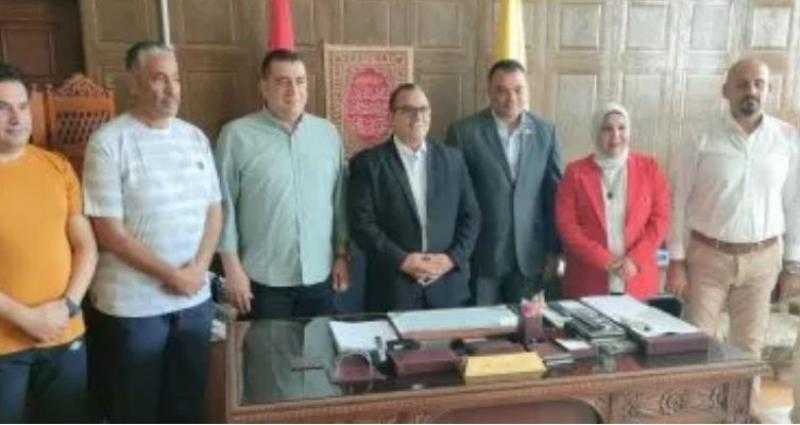 نائب محافظ شمال سيناء يستقبل لجنة من وزارة الرياضة لتفقد المنشآت الرياضية
