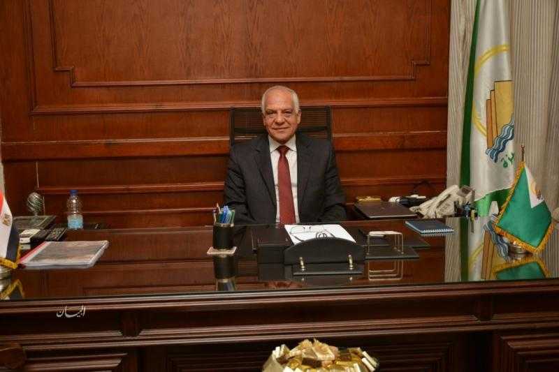 محافظ الجيزة يصدر تعليمات بالانتهاء من جميع أعمال الصيانة بالمدارس