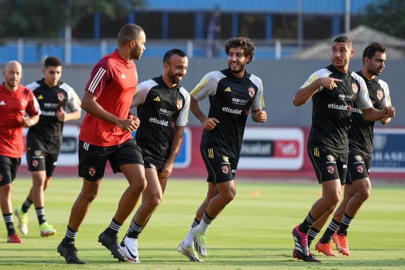 6 لاعبين بالأهلي يضمنون مشاركتهم الأساسية في مباراة السوبر الإفريقي