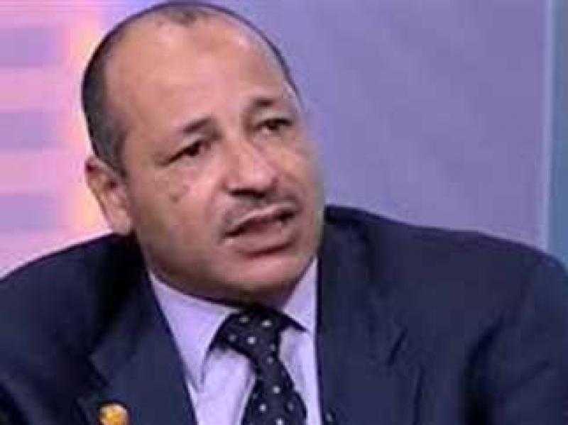 عادل العمدة عن دعم السيسي لليبيا: نفذ وعده ”مسافة السكة” على أرض الواقع