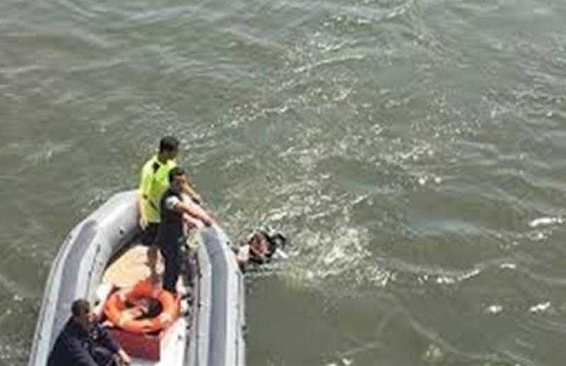 انتشال جثمان شاب لقى مصرعه غرقا في ترعة بالدقهلية