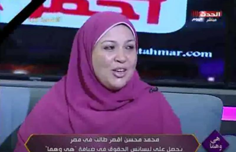 والدة أقصر طالب بالمنيا بعد تخرجه من كلية الحقوق: تعبنا مراحش هدر