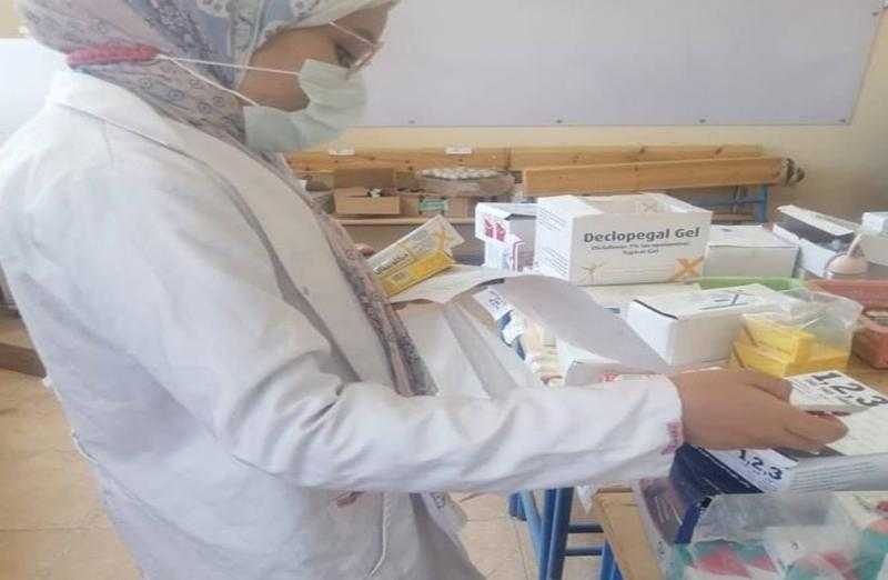 الكشف على 840 مريضا خلال قافلة طبية مجانية في مدرسة المحاميد بالأقصر