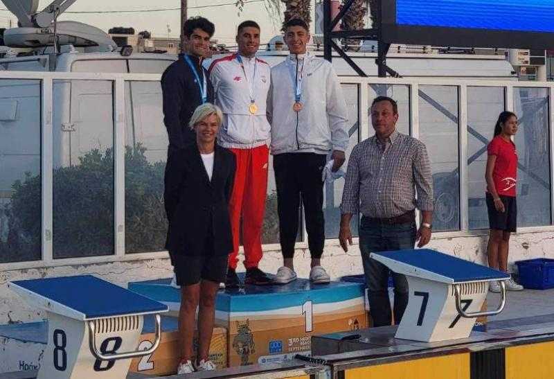 أحمد فتحي يحقق برونزية 200 متر الزعانف في ألعاب البحر المتوسط الشاطئية