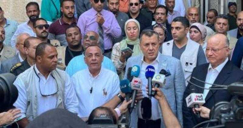 وزير الآثار: نعمل على تحسين جودة التجربة السياحية في مصر