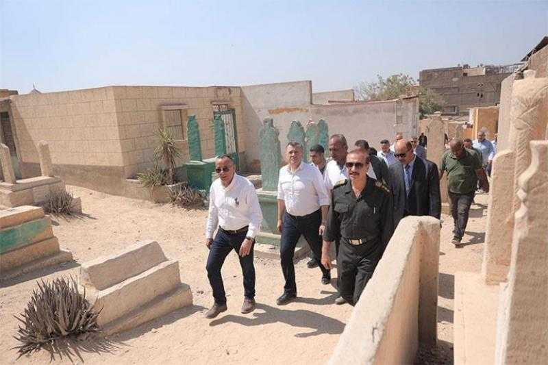 وزير السياحة يتفقد مقابر الصحابة بالأبجية
