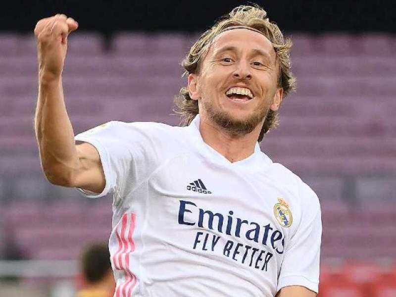 دينامو زغرب يطلب من مودريتش «الرقصة الأخيرة»