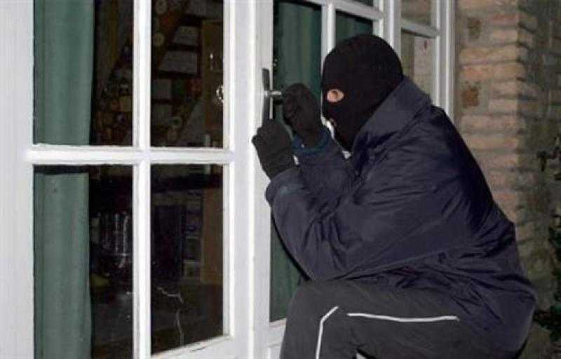 تجديد حبس متهم بسرقة العقارات في حلوان