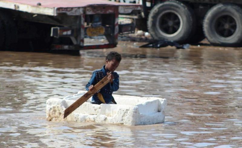 الأمم المتحدة: الأمطار تدمر مأوى أكثر من 900 نازح غربي اليمن