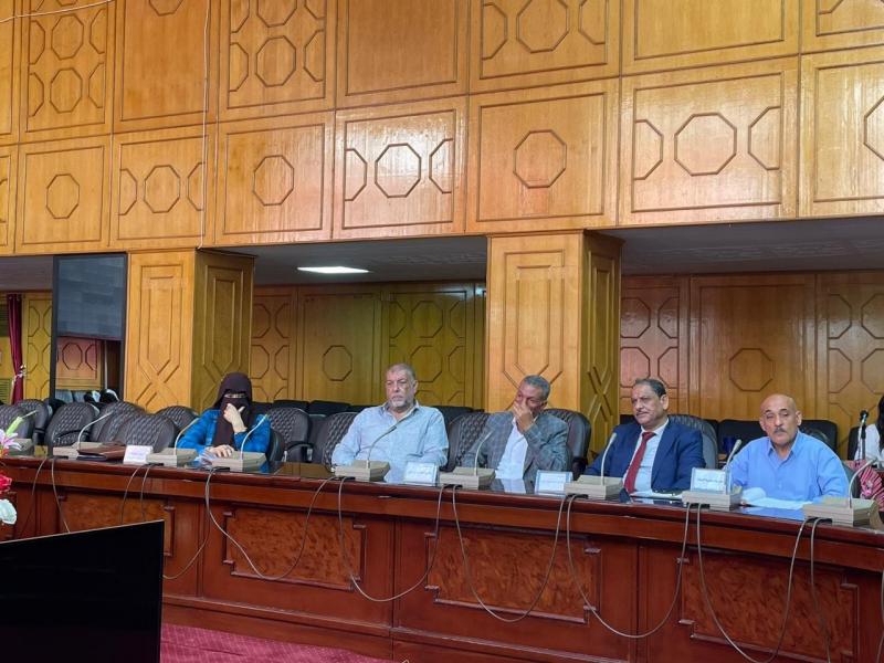 نائب محافظ الإسماعيلية يبحث مشاكل المزارعين والفلاحين في المحافظة