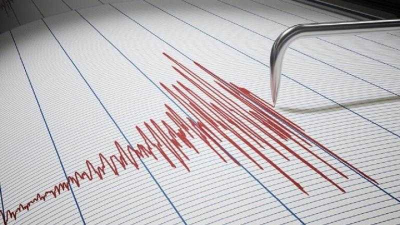 زلزال بقوة 4.4 درجة يضرب بحر باندا في إندونيسيا