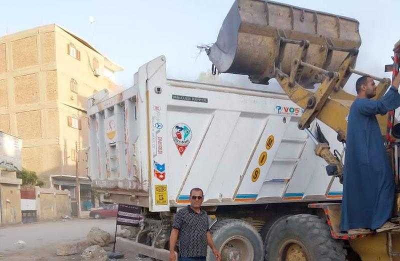 محافظة الغربية تزيل 3290 طن قمامة من المراكز والأحياء