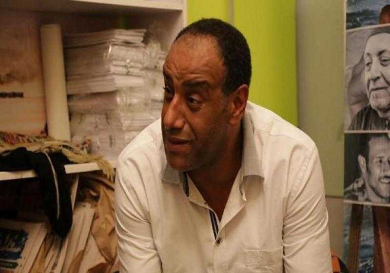 المخرج علي إدريس: لازم أضحك على المشاهد الكوميدية.. وزوجته: ناقد مرعب