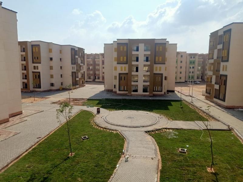 ”الإسكان”: طرح محال تجارية وصيدليتين للبيع بمدينة العاشر من رمضان.. وبيع أخرى بأسيوط الجديدة
