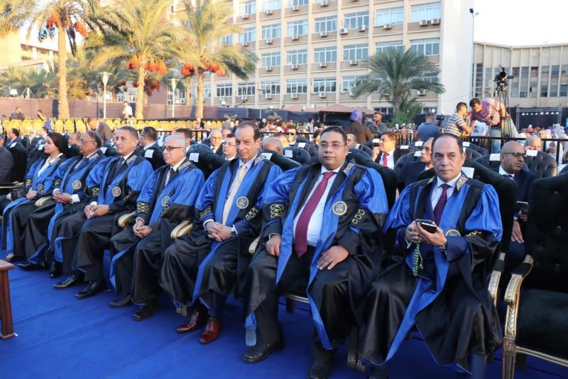 رئيس قضايا الدولة يشهد حفل تخرج دفعة 2023 بكلية الحقوق جامعة الإسكندرية
