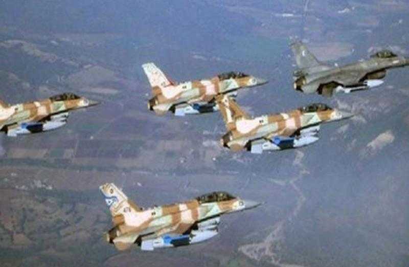 إصابة فلسطيني في غارة لطائرات الاحتلال الإسرائيلي على موقع شرق غزة