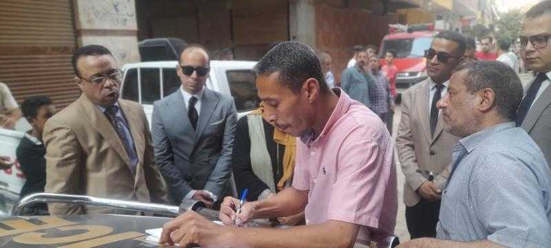 النيابة الإدارية تعاين موقع عقار الخانكة المنهار.. صور
