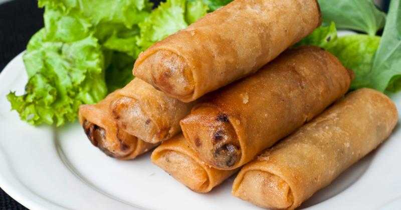 سبرينغ رول باللحم والخضار