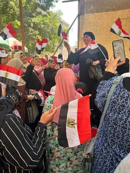 أمانة مستقبل وطن تستقبل المواطنين بمكاتب الشهر العقاري للتيسير عليهم.. صور
