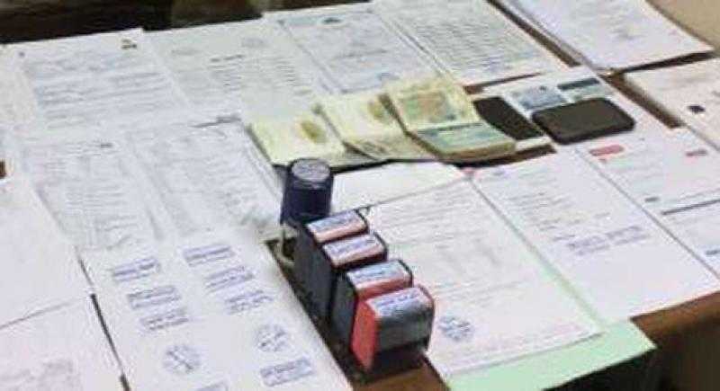 تجديد حبس متهم بتزوير المستندات الرسمية وترويجها في السيدة زينب