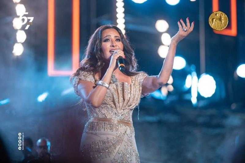 لطيفة للمصريين: افتخروا ببلدكم