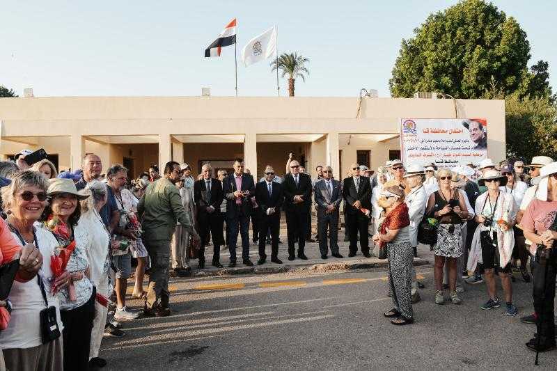 محافظ قنا يشهد الاحتفال بيوم السياحة العالمي في معبد دندرة