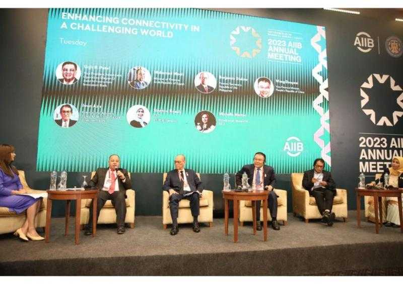 معيط: مشروعات الطاقة المتجددة تعزز إستراتيجية تحويل مصر إلى مركز إقليمي لإنتاج الهيدروجين الأخضر