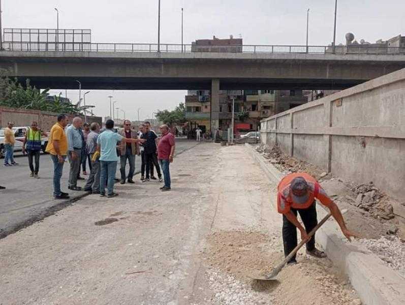 نائب محافظ القاهرة يتفقد أعمال الرصف بشوارع حي الشرابية