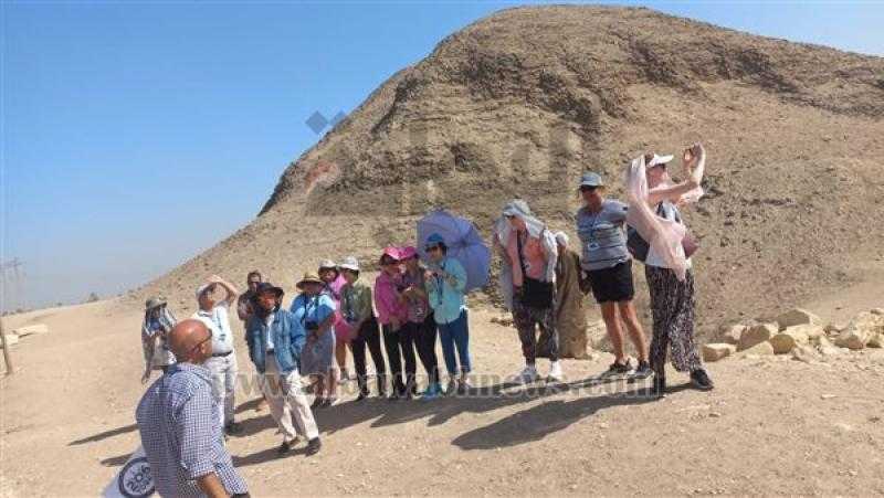 منطقة هرم هوارة الأثرية بالفيوم تستقبل وفدا صينيا