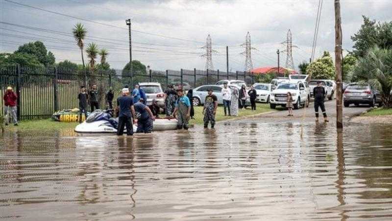 ثمانية قتلى صعقاً بالكهرباء في جنوب أفريقيا خلال أمطار غزيرة