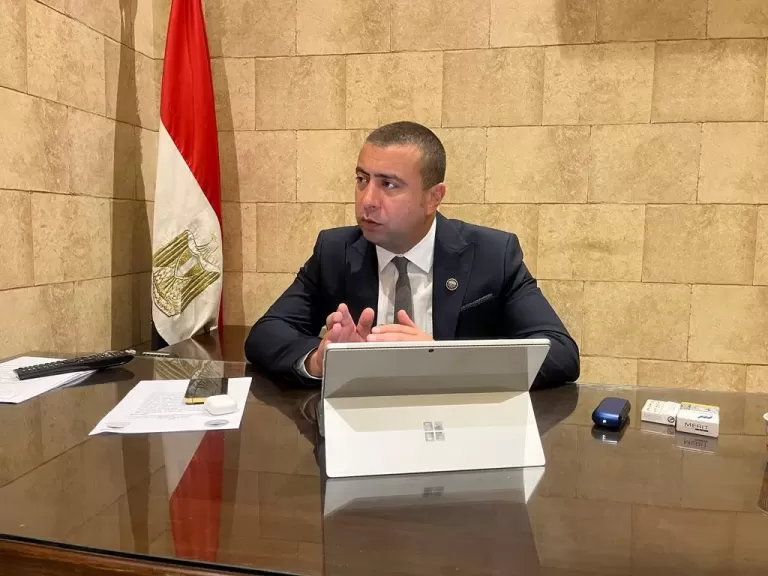 خط أحمر
