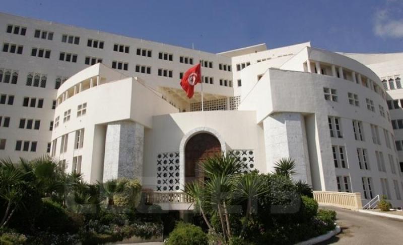 خط أحمر