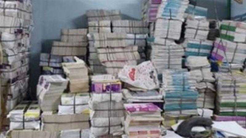 حبس مسئول عن مخزن كتب لحيازته 15 ألف نسخة كتاب خارجي بدون تصريح في المقطم