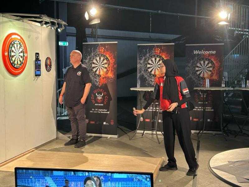 مريم حمدي تتوج بأول ميدالية برونزية عربية وإفريقية في كأس العالم للدارتس بالدنمارك