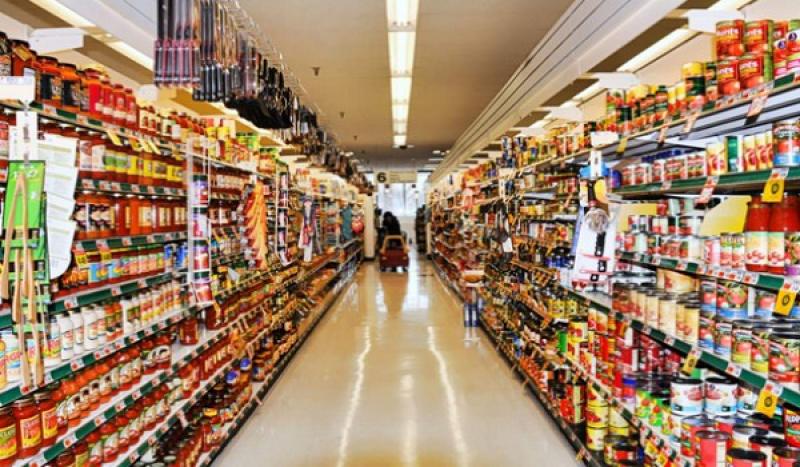 التنمية المحلية: استثناء جميع محال البقالة والمخابز والصيدليات من مواعيد الغلق