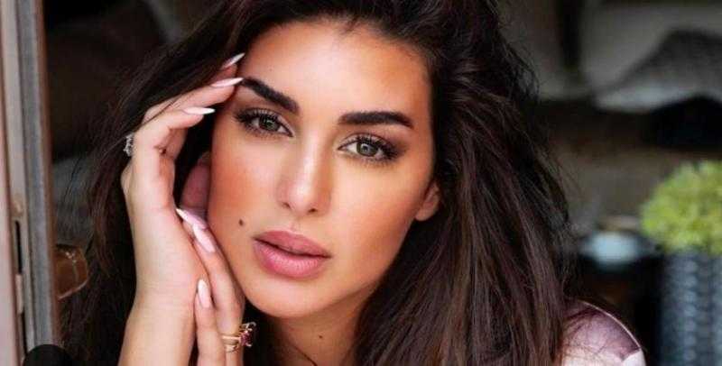 ياسمين صبري تتألق بالأسود في أحدث ظهور لها