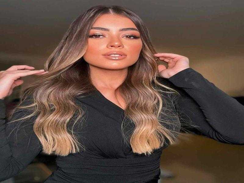 ليلى أحمد زاهر تخطف الأنظار بالأسود في أحدث ظهور عبر إنستجرام