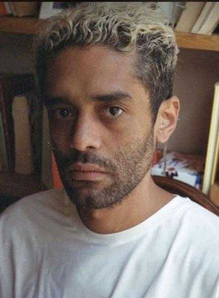 ابنة سامي العدل تنعى شقيقها: برجاء الدعاء له