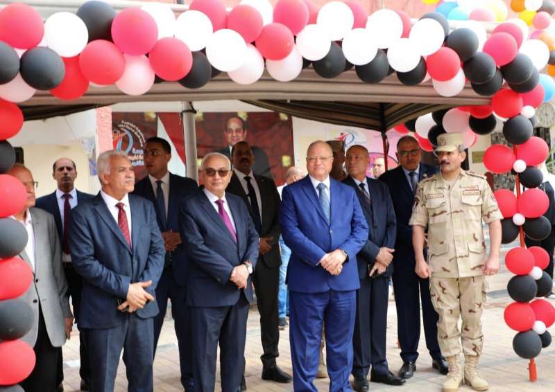 خط أحمر