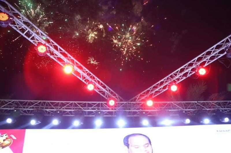 الألعاب النارية تغطي سماء بور سعيد احتفالا بإعلان الرئيس السيسي ترشحه لانتخابات الرئاسة